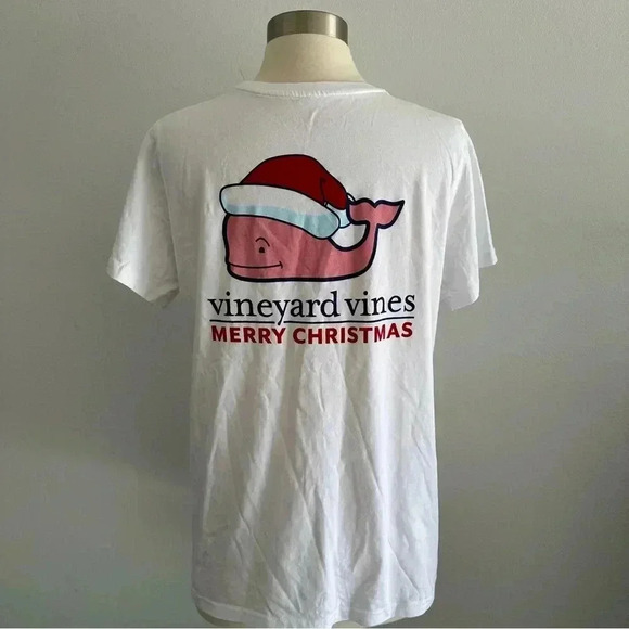 Vineyard Vines Tops - Vineyard Vines 100% Cotton Tee Merry Christmas Sz M